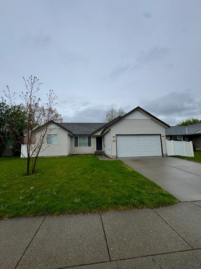 property at 2370 E Bremington St