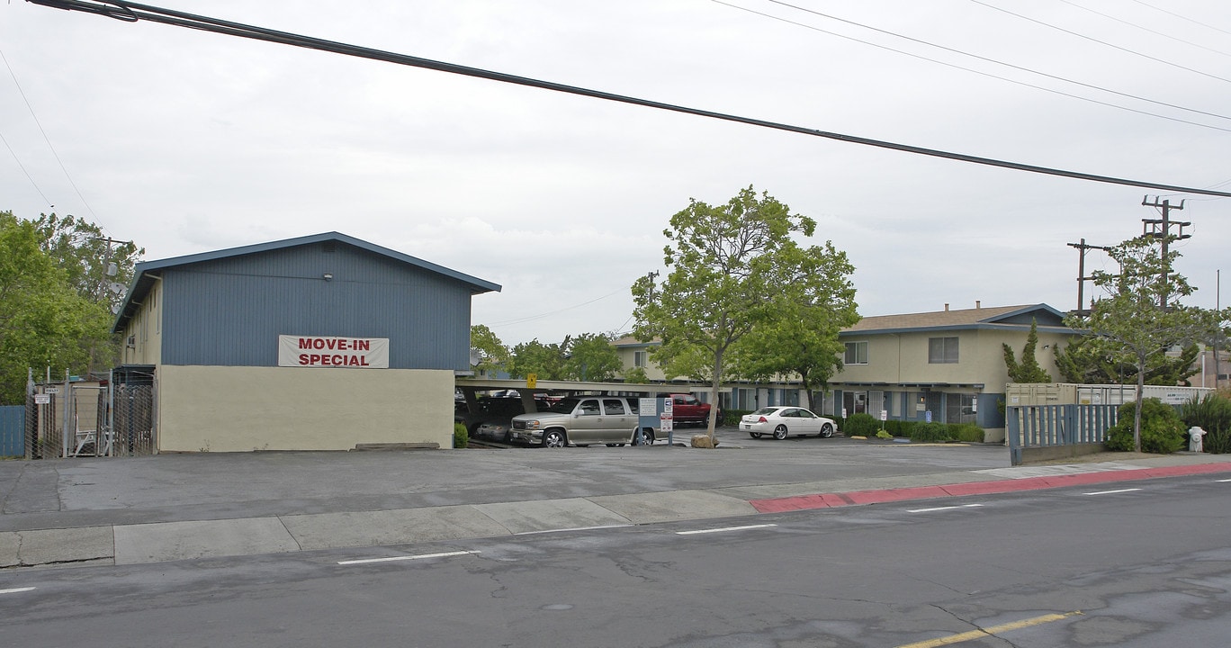 Anchor Square in Bay Point, CA - Building Photo