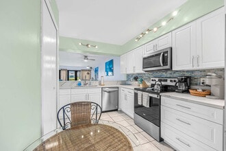 39 Tulip Ave in Cocoa Beach, FL - Building Photo - Building Photo