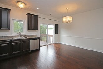 186 Cedar Point Ln in Harrisonburg, VA - Building Photo - Building Photo