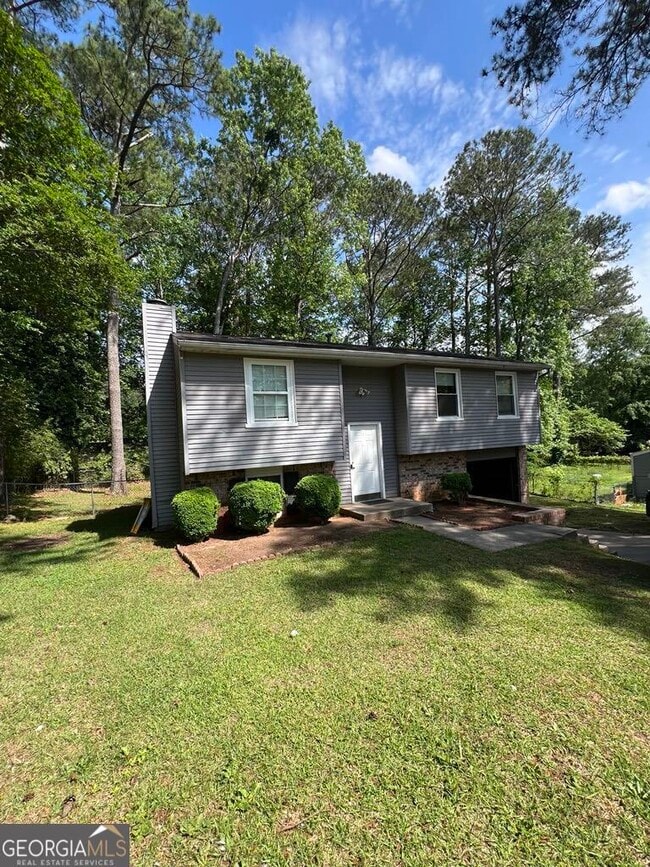 7600 Suwannee Ct in Jonesboro, GA - Building Photo - Building Photo