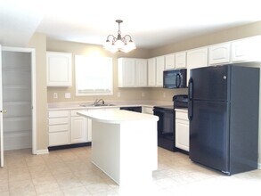 12523 Bent Oak Ln in Indianapolis, IN - Building Photo - Building Photo