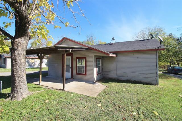 404 S Mabel St in Ferris, TX - Foto de edificio