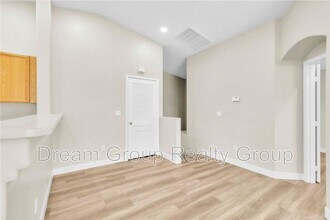 8842 Duncan Barrel Ave in Las Vegas, NV - Building Photo - Building Photo