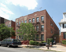 1440 W 8th St Apartments