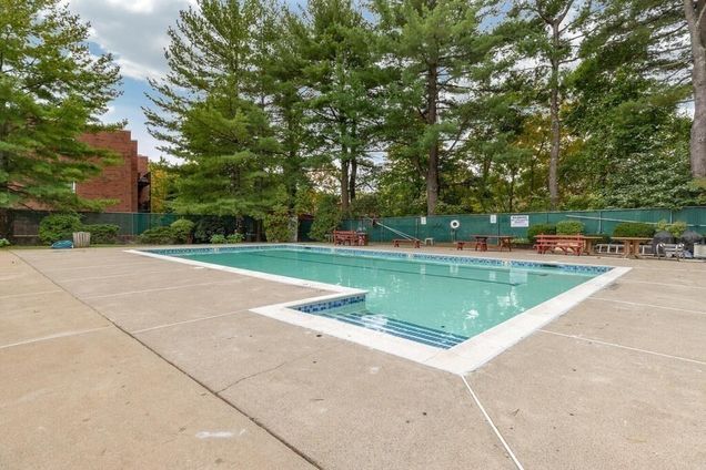 50 Broadlawn Park, Unit 410 in Boston College, MA - Building Photo - Building Photo