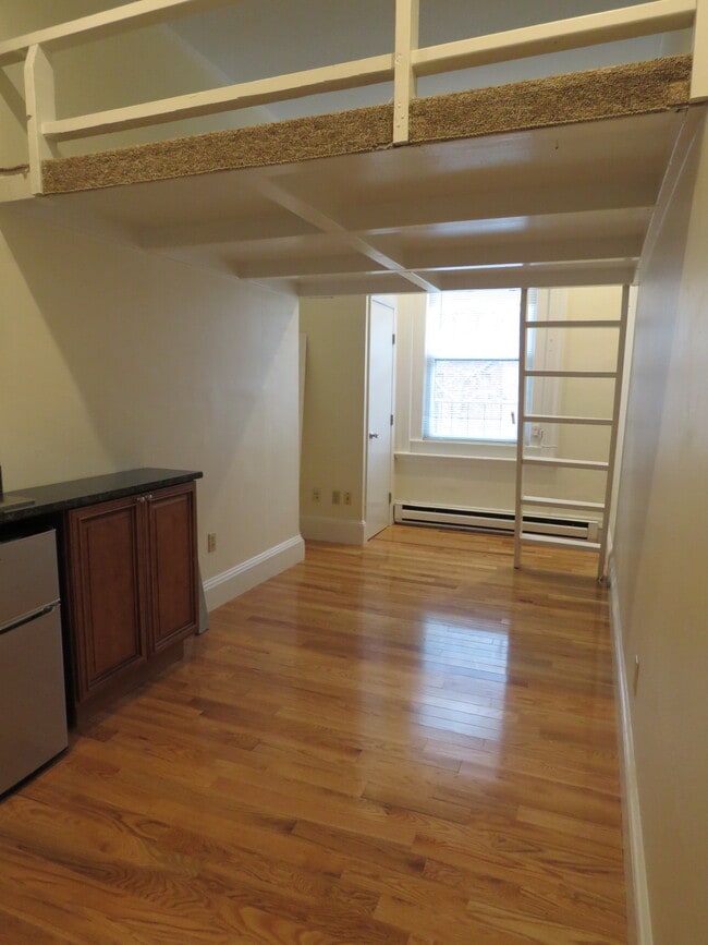 507 Beacon St, Unit 06