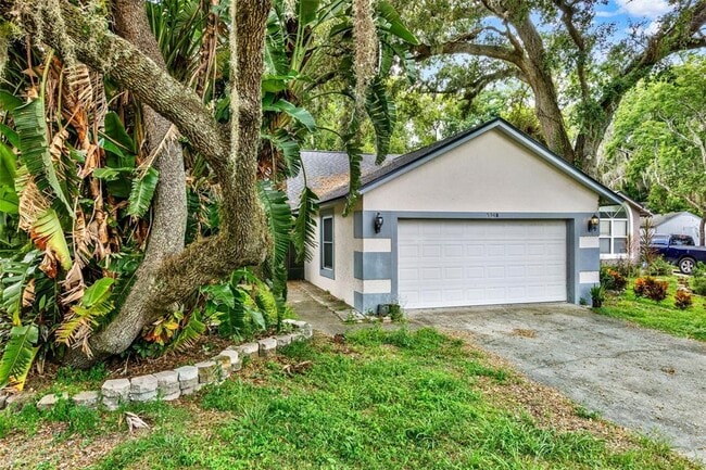 property at 5340 Old Oak Tree Dr