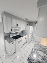 3109 Sandspur Dr in Tampa, FL - Building Photo - Building Photo