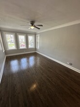 2958 N Mango Ave in Chicago, IL - Building Photo - Building Photo