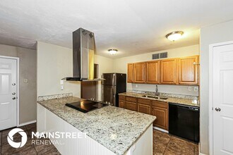 3240 Chalmette Ct in Forest Hill, TX - Building Photo - Building Photo