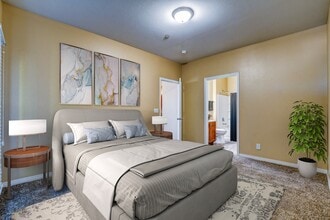 Ravello Townhomes in Las Vegas, NV - Building Photo - Building Photo