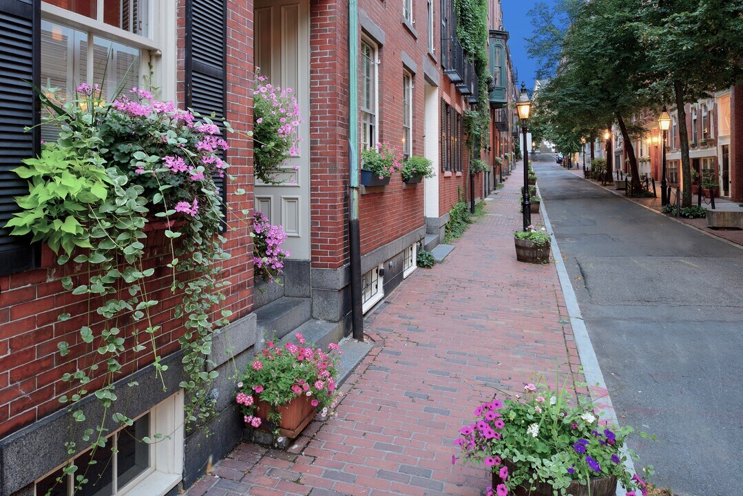 36 Garden St, Unit 4 in Boston, MA - Building Photo