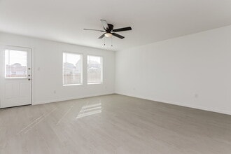 175 Amy Aly in San Antonio, TX - Foto de edificio - Building Photo