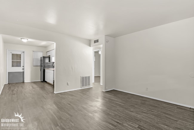 1932 W Berridge Ln in Phoenix, AZ - Building Photo - Building Photo