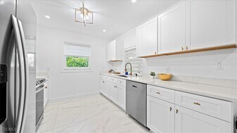 27585 Imperial Shores Blvd in Bonita Springs, FL - Building Photo