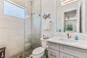 1245 Imperial Dr in Naples, FL - Foto de edificio - Building Photo