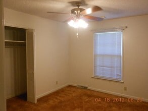 328 Welchwood Dr in Clarksville, TN - Building Photo - Building Photo