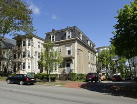 549 Cumberland Ave Apartments