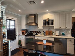 63 Kerrigan St in Long Beach, NY - Foto de edificio - Building Photo