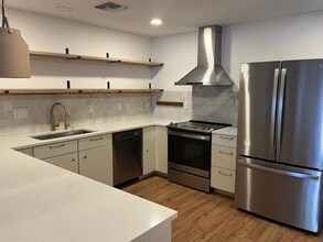 402 E Las Palmaritas Dr in Phoenix, AZ - Building Photo - Building Photo