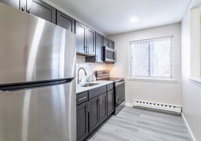 311-313 N Sycamore Ave, Unit B9 in Clifton Heights, PA - Building Photo