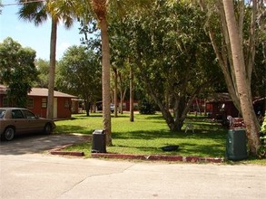 Forest Cove Apartments in Bradenton, FL - Building Photo - Building Photo