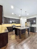 2067 Inland Dr in Franklin, TN - Building Photo