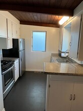 625 S Catalina Ave, Unit A in Redondo Beach, CA - Building Photo - Building Photo