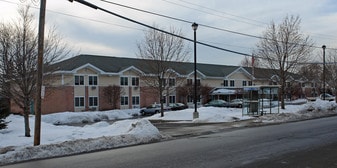 Mont Pleasant Commons in Schenectady, NY - Building Photo