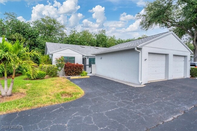 4732 Blackberry Dr in Ft. Myers, FL - Building Photo - Building Photo
