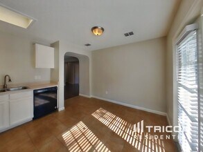 716 King St in Cedar Hill, TX - Foto de edificio - Building Photo