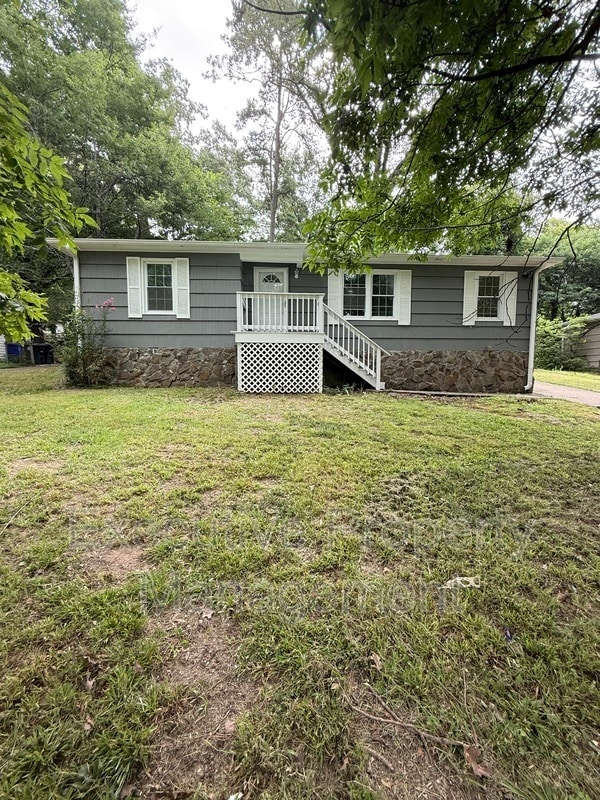 property at 1317 5th Pl NW