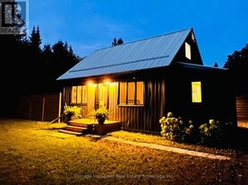 929 Muskoka 3 Rd in Huntsville, ON - Building Photo