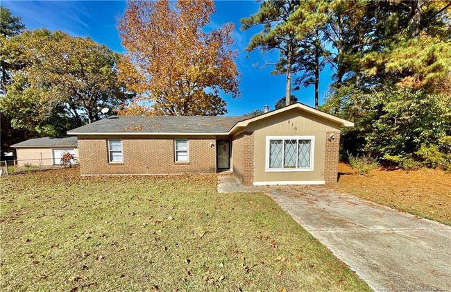 810 Opal Ct in Fayetteville, NC - Building Photo - Building Photo