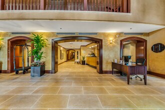 2951 S Bayshore Dr, Unit 717 in Miami, FL - Building Photo - Building Photo