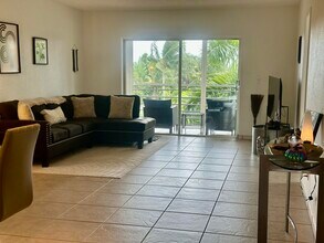 3010 NE 16th Ave in Oakland Park, FL - Building Photo - Building Photo