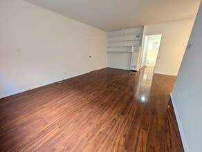 The Alamar in Los Angeles, CA - Building Photo - Building Photo