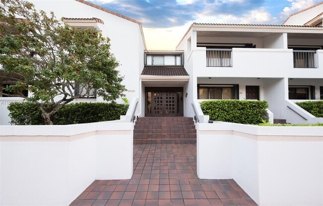 2600 Cardena St in Coral Gables, FL - Building Photo - Building Photo