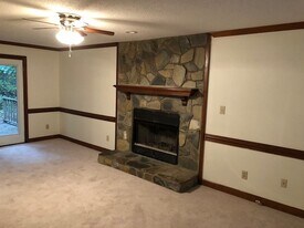 4400 Labrador Dr in Raleigh, NC - Building Photo