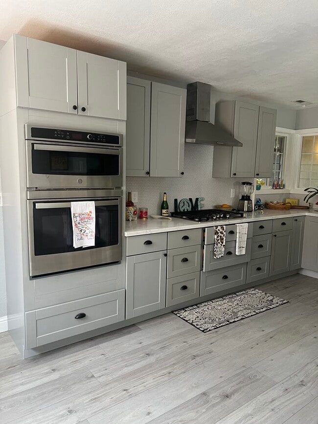 property at 808 Colton Dr