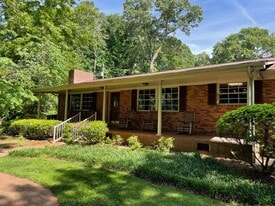 603 Cagle Rd in Seagrove, NC - Building Photo