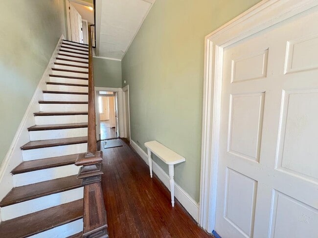 226 E Gwinnett St in Savannah, GA - Building Photo - Building Photo