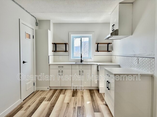 141 Frederica St W in Thunder Bay, ON - Building Photo - Building Photo