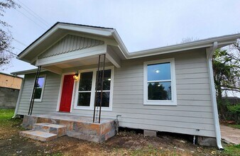 7050 Jay St in Houston, TX - Building Photo - Building Photo