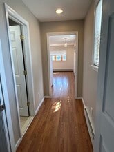 417 Briarwood Rd, Unit 1 in Massapequa, NY - Building Photo - Building Photo