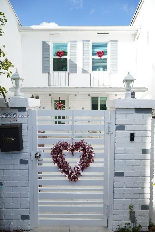 1389 W 71st St in Hialeah, FL - Building Photo - Building Photo