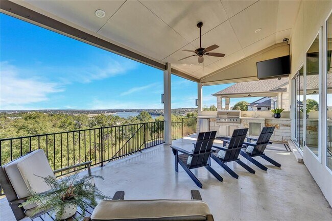 2406 Sunset Vista Cir in Spicewood, TX - Building Photo - Building Photo