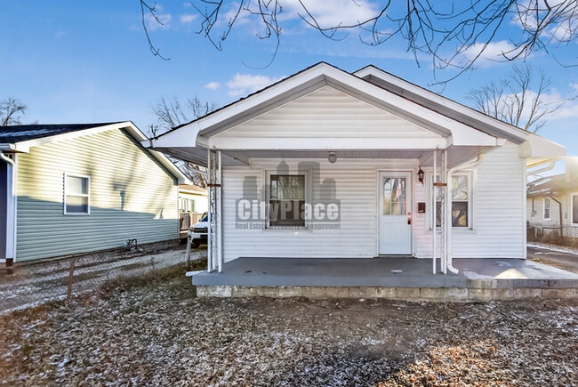 2153 Wallace Ave in Indianapolis, IN - Building Photo - Building Photo