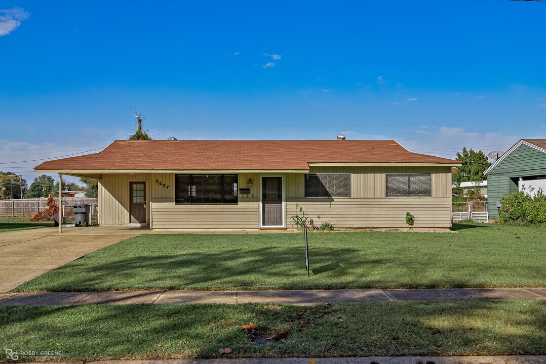 3427 Horseshoe Trail in Bossier City, LA - Building Photo